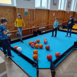 d109c3bb-eaac-40a6-9751-f787b134da70-1